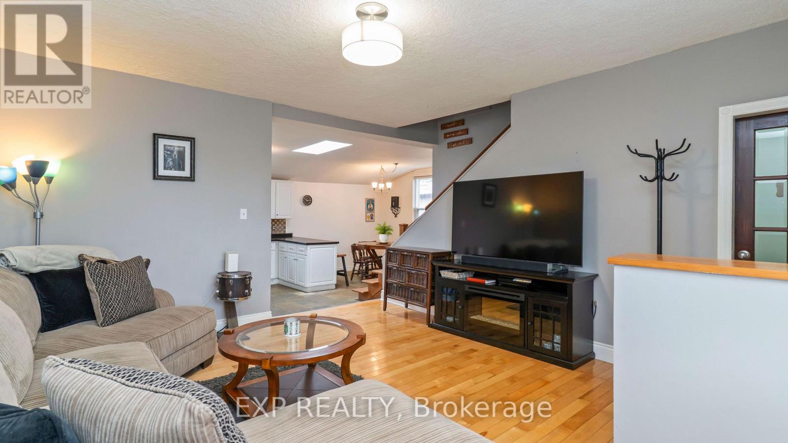 205 EAST STREET - Image 6