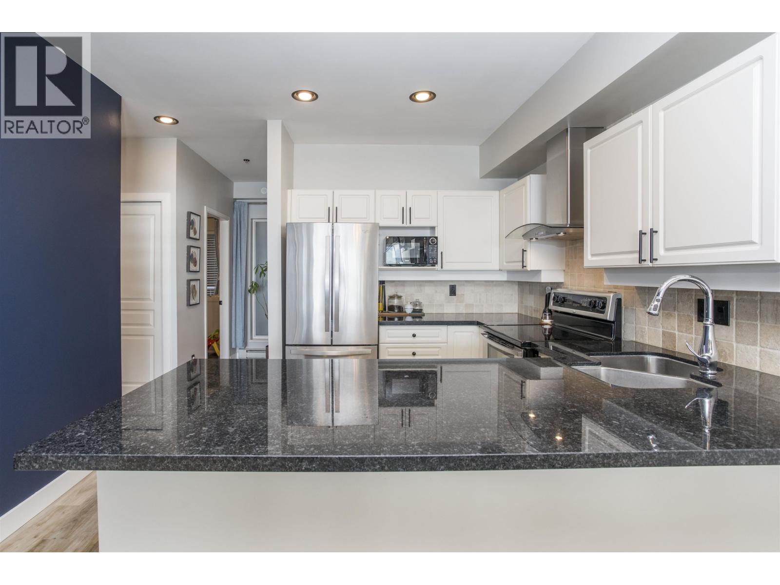 2 Bed, 2 Bath Apartment for Sale in Tsawwassen – 308 1120 TSATSU SHORES DRIVE, Tsawwassen – MLS# R3107044 - Image 7