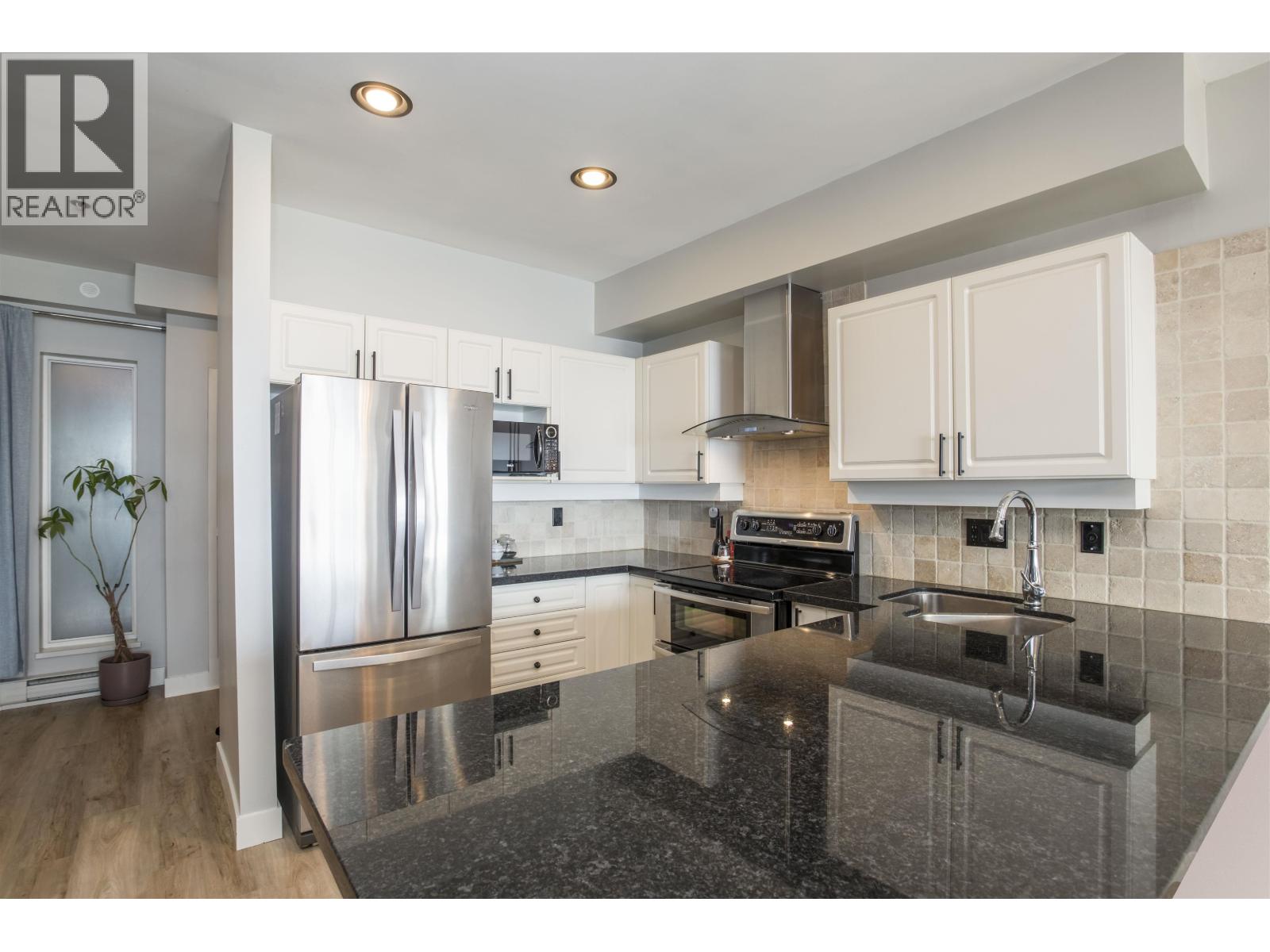2 Bed, 2 Bath Apartment for Sale in Tsawwassen – 308 1120 TSATSU SHORES DRIVE, Tsawwassen – MLS# R3107044 - Image 5