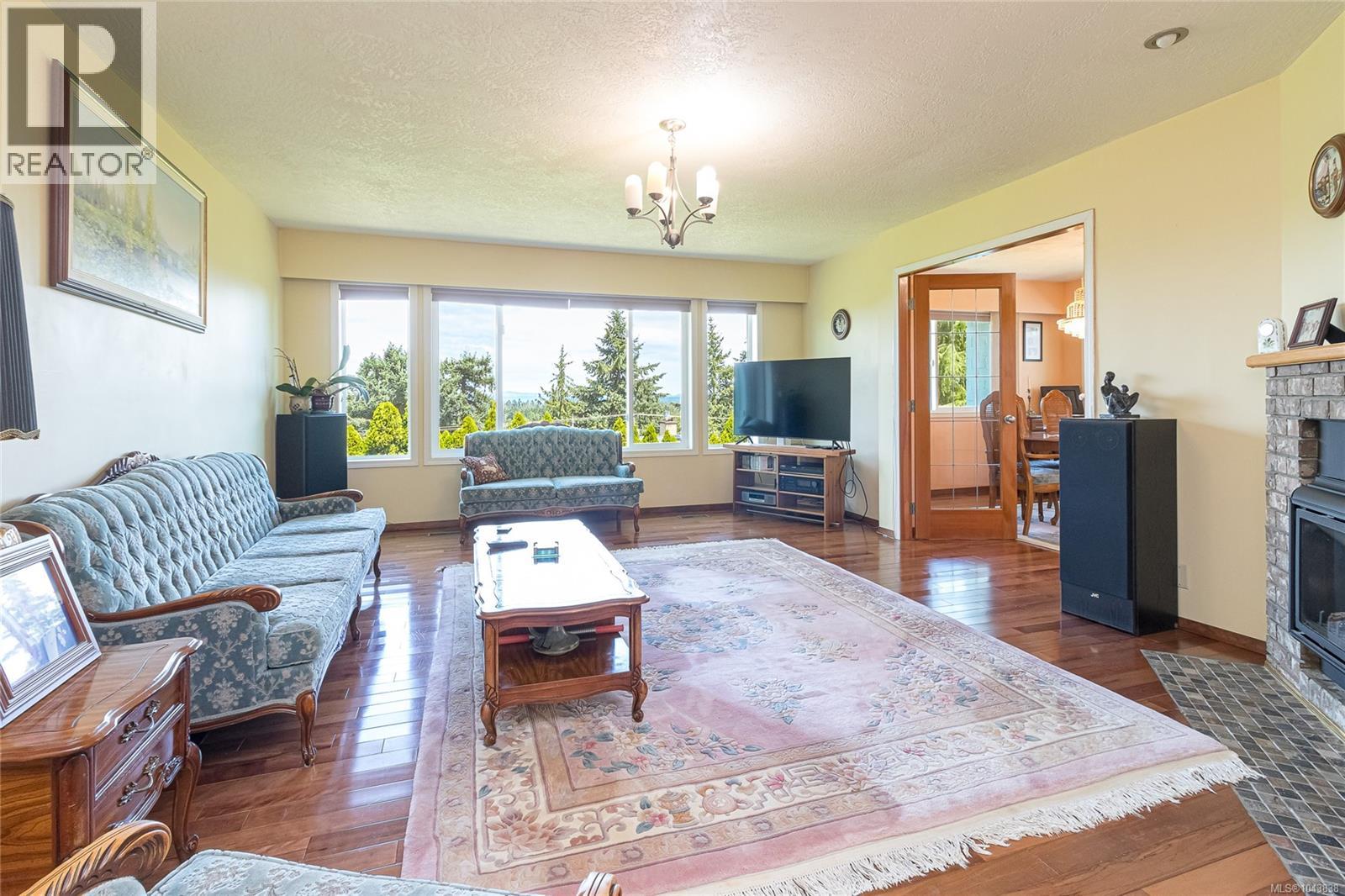 7453 Veyaness Rd - 7