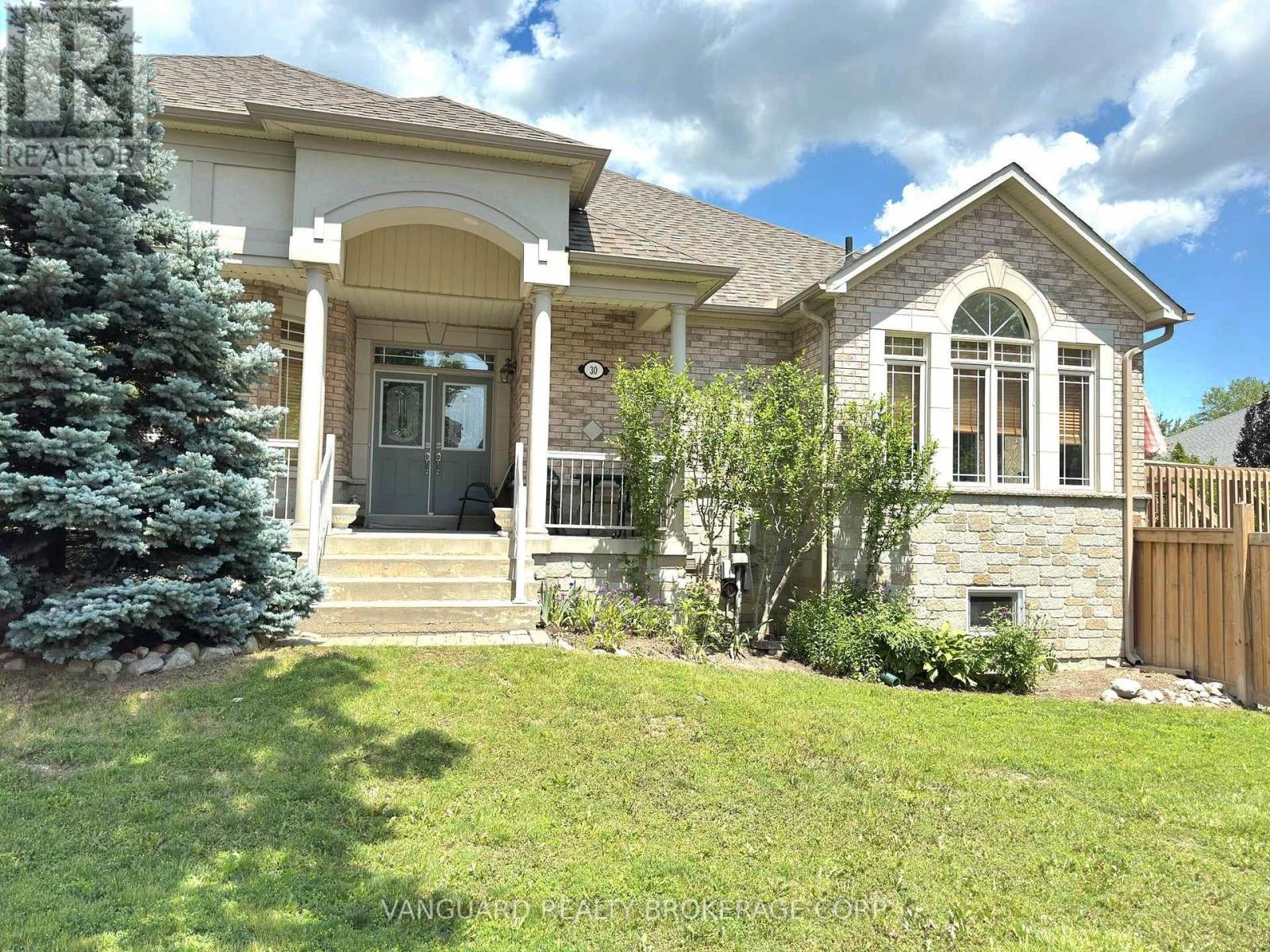 Photo of 30 NOAH CRESCENT