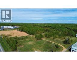 1 St Anne Street, Bathurst, NB E2A6X2 Photo 32