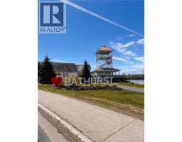 1 St Anne Street, Bathurst, NB E2A6X2 Photo 35