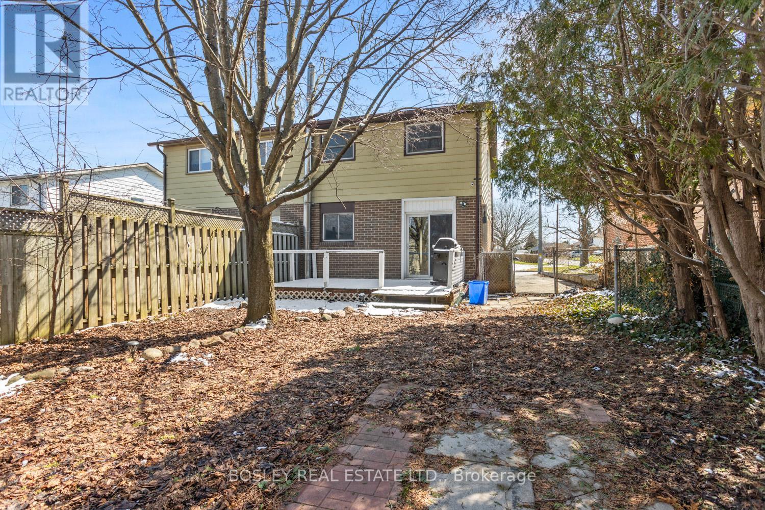 32A CROSSLEY DRIVE - 29