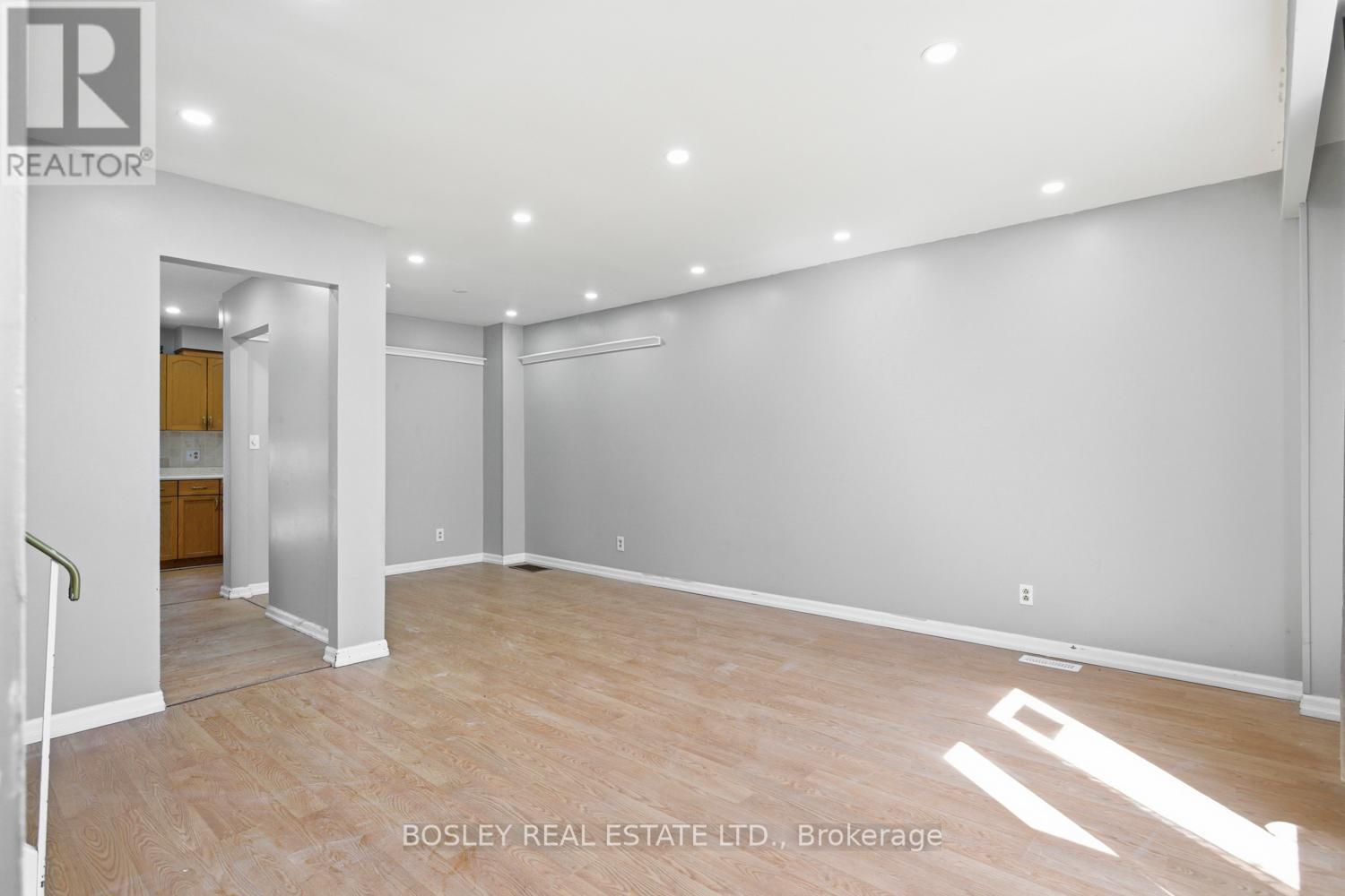 32A CROSSLEY DRIVE - 5