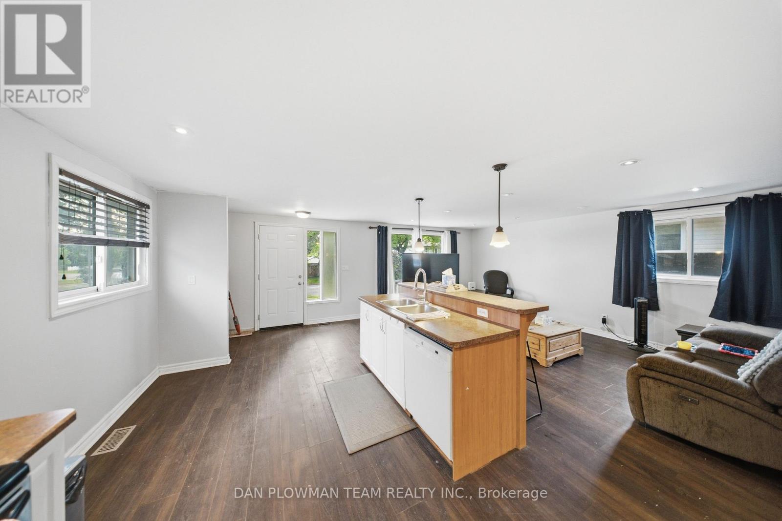 1185 NORMAN COURT - 12