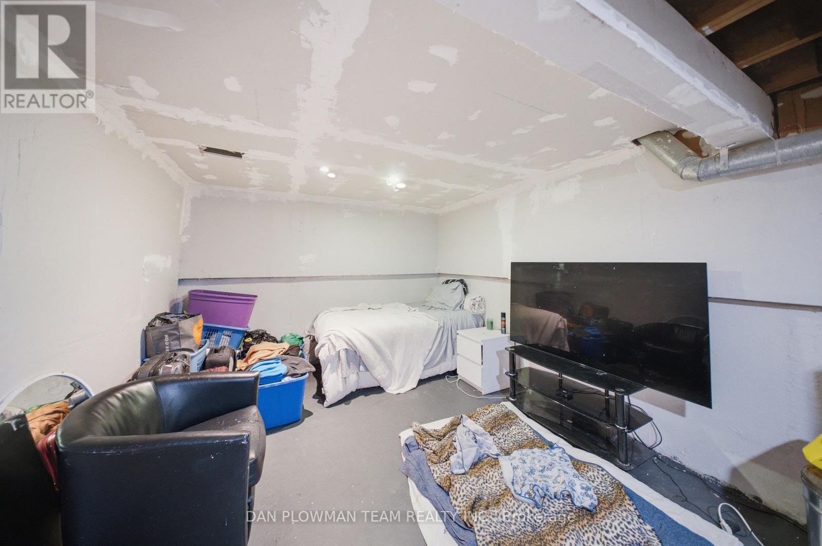 1185 NORMAN COURT - 24