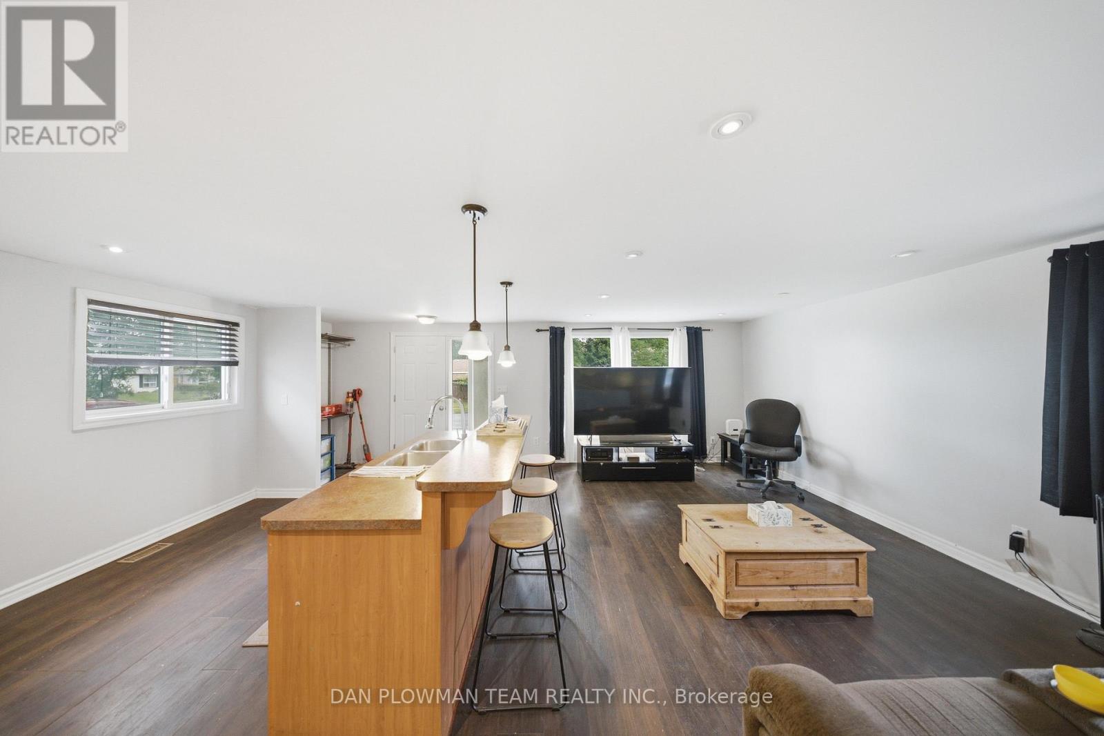 1185 NORMAN COURT - 9