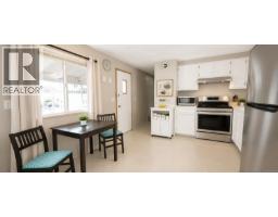 Living room - 6 2625 Mansfield Dr, Courtenay, BC V9N2M2 Photo 6