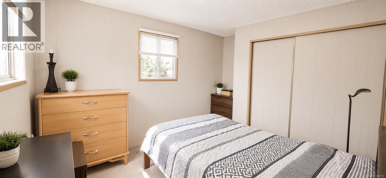 #6 2625 Mansfield Dr - 10