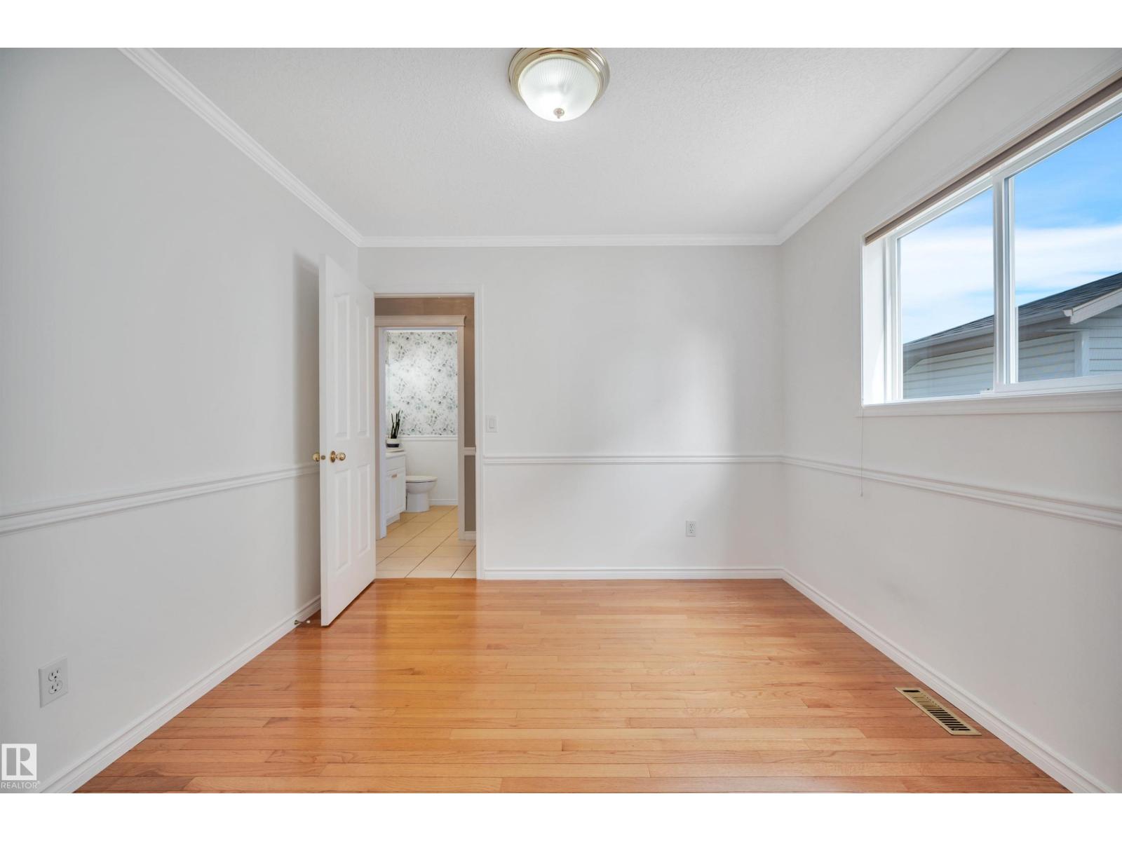 176 FORREST DR - 23