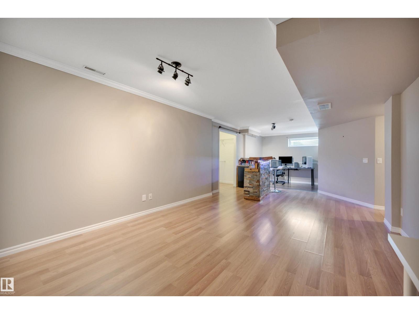 176 FORREST DR - 42