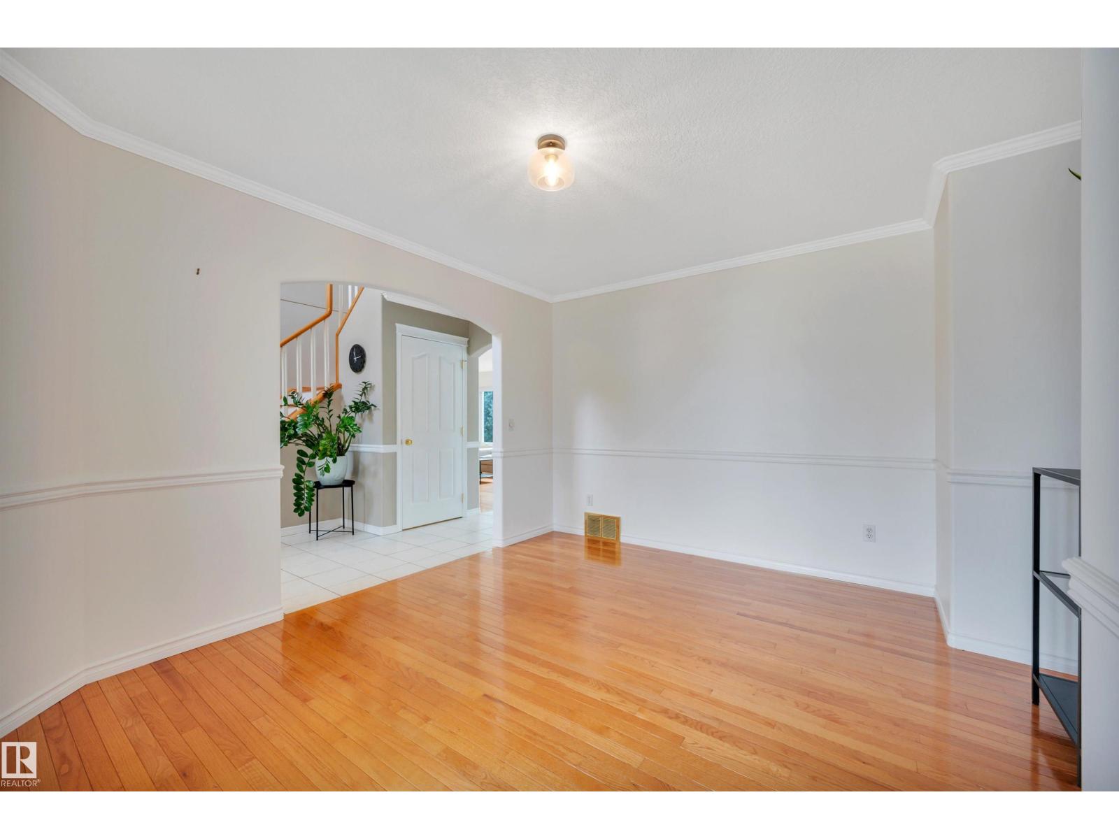 176 FORREST DR - 8