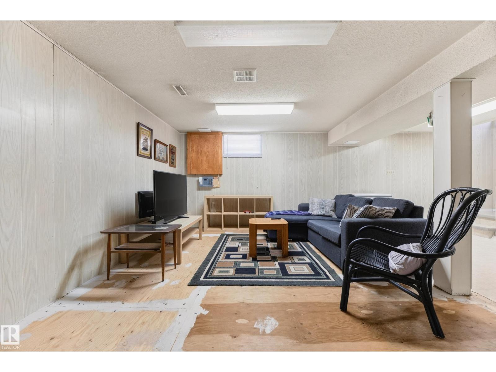 455 HUFFMAN CR NW - 39