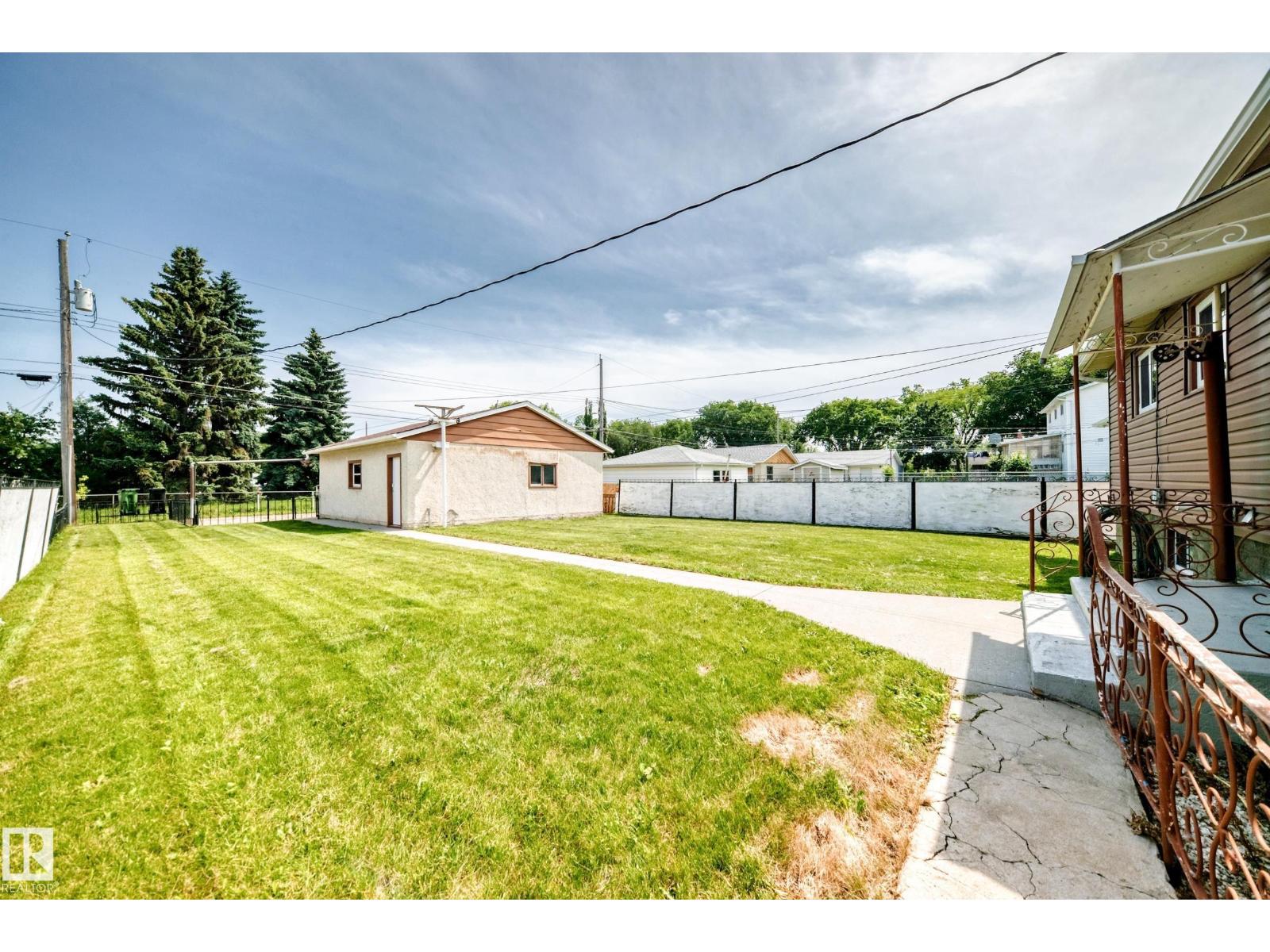 12819 107 ST NW - 43