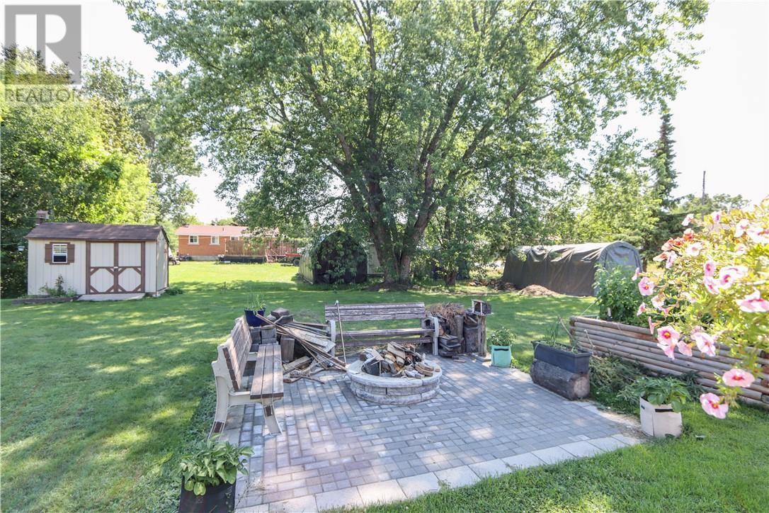 3140 Elm Street - 35