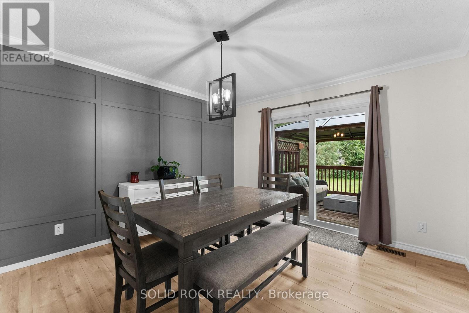 708 MCKENZIE AVENUE - Image 16