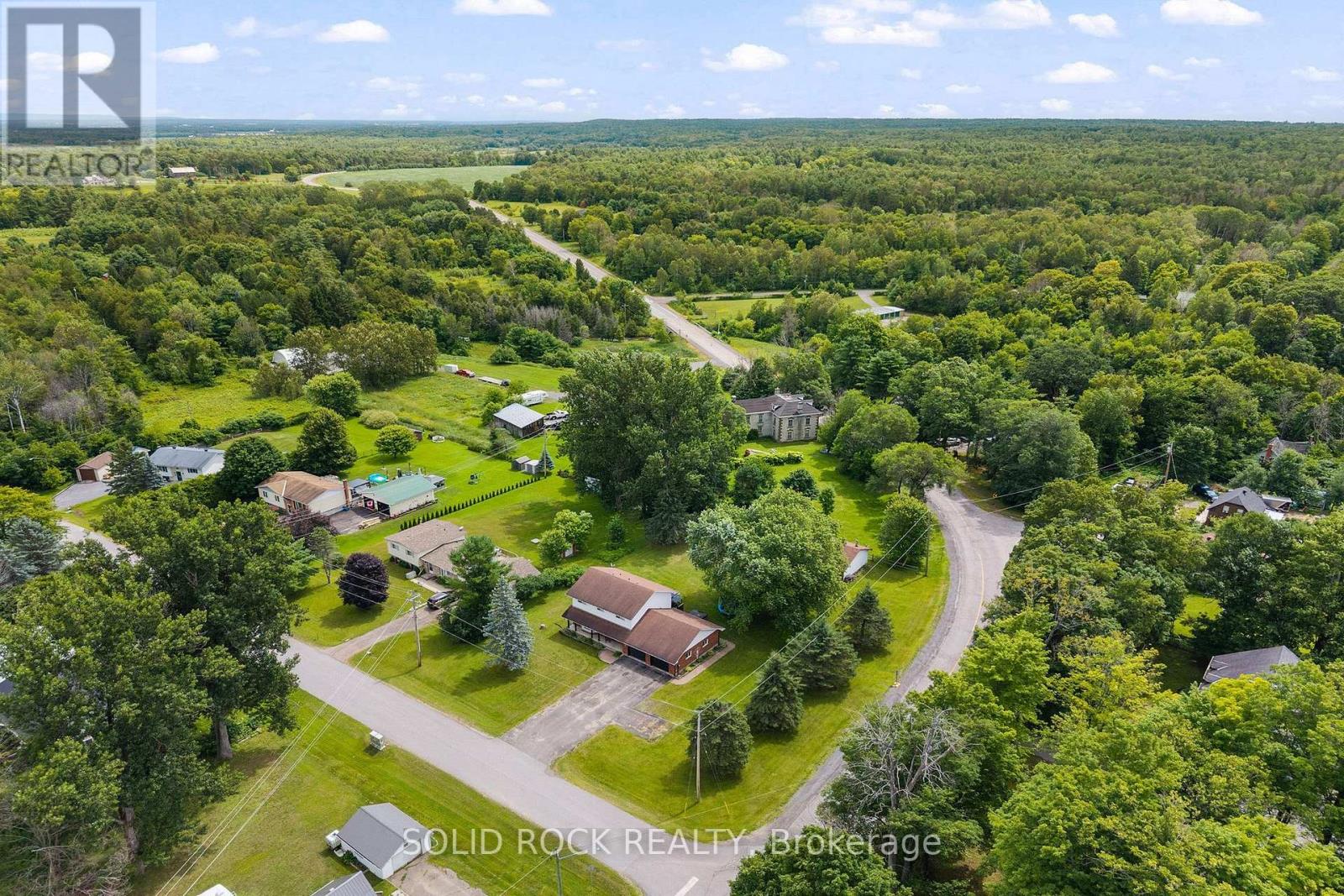 708 MCKENZIE AVENUE - Image 5