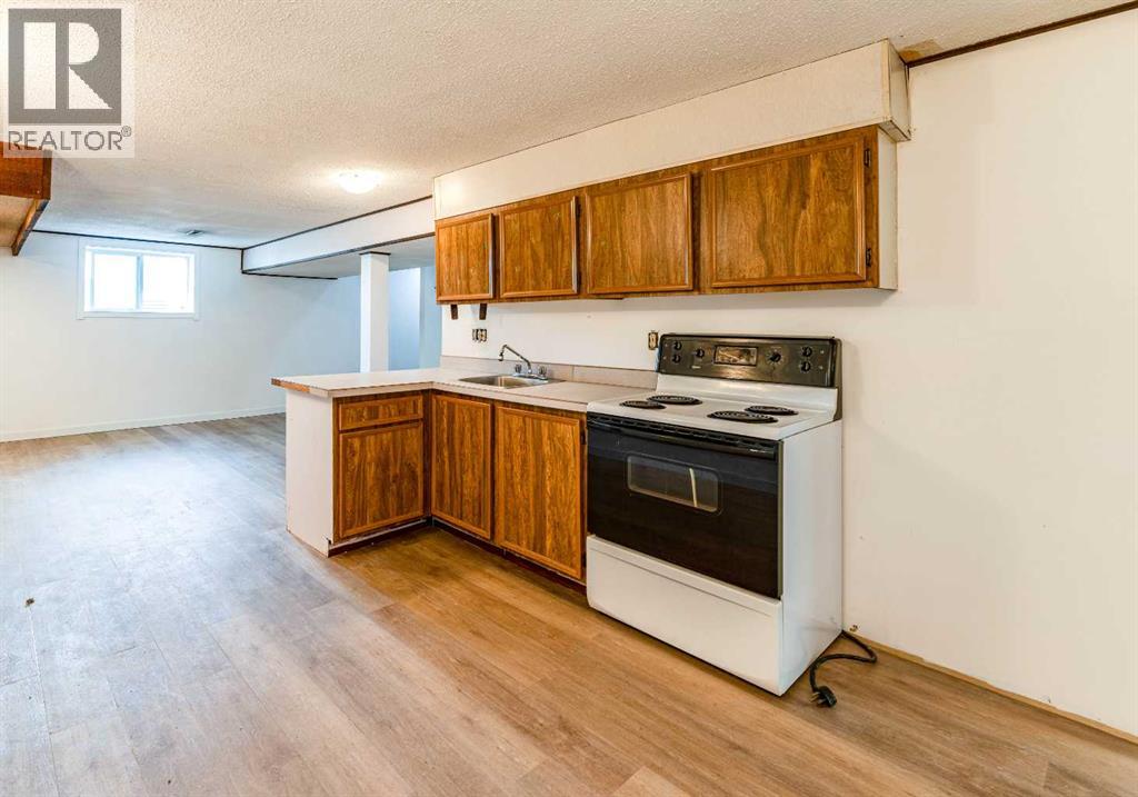 6823 4 Avenue SE - 20