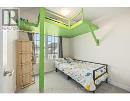 102 Lyall Stokes Circle, East Gwillimbury, ON L0G1M0 Photo 14