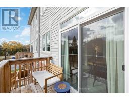 102 Lyall Stokes Circle, East Gwillimbury, ON L0G1M0 Photo 20