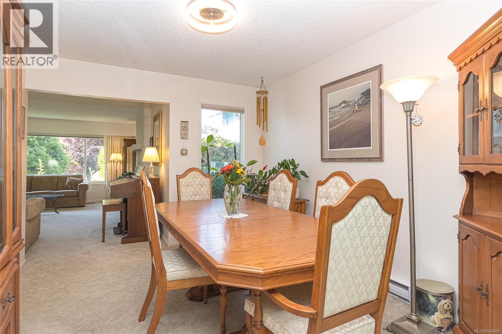 986 Lucas Ave - 13