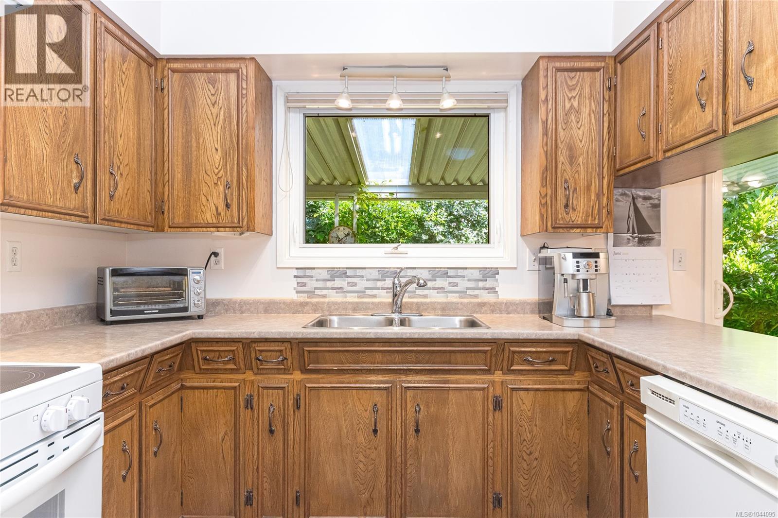 986 Lucas Ave - 15