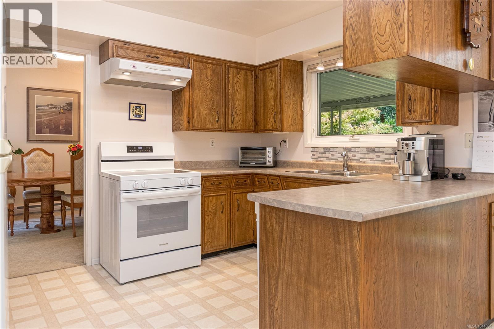 986 Lucas Ave - 16
