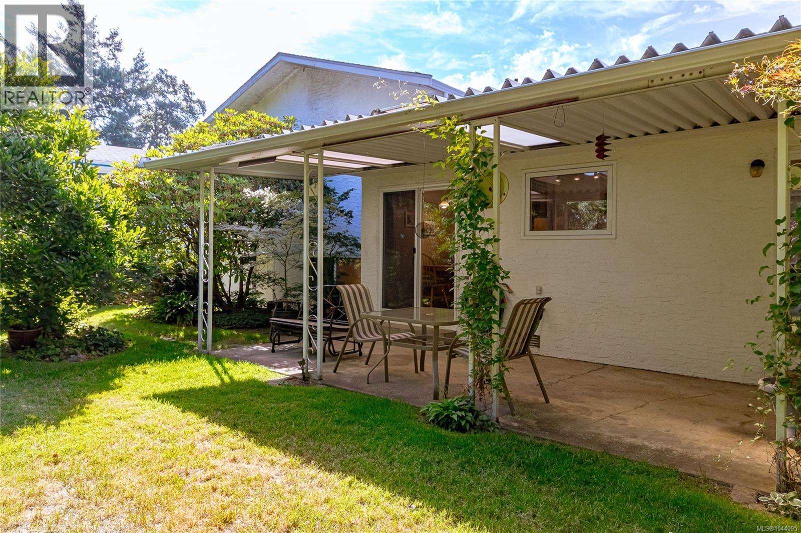 986 Lucas Ave - 30