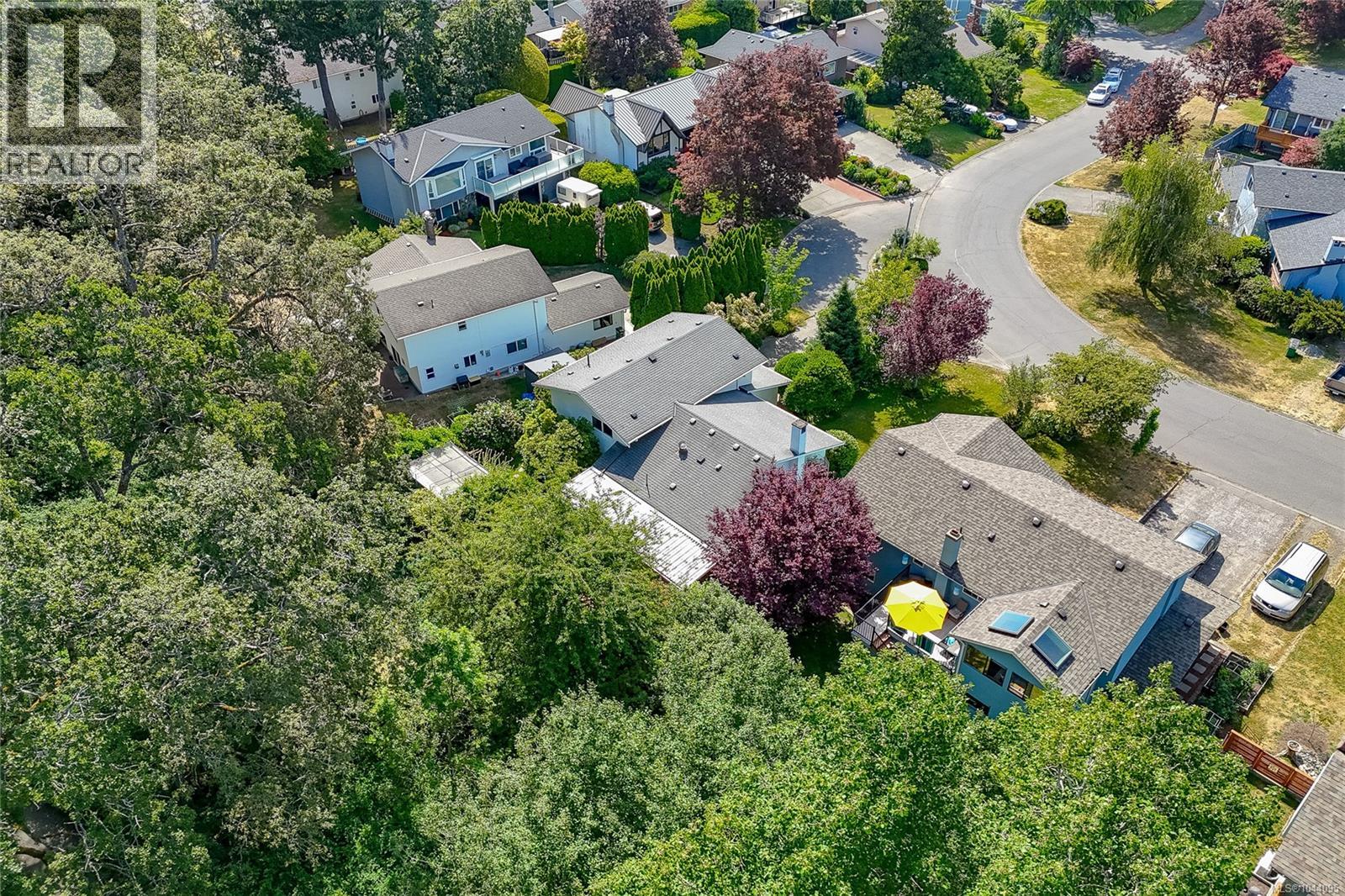 986 Lucas Ave - 37