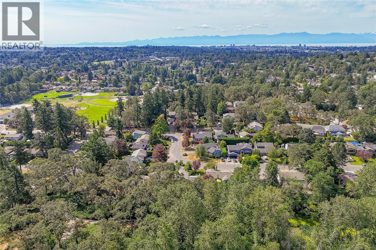 986 Lucas Ave - 39