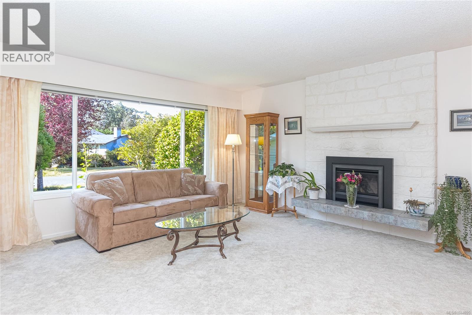 986 Lucas Ave - 8