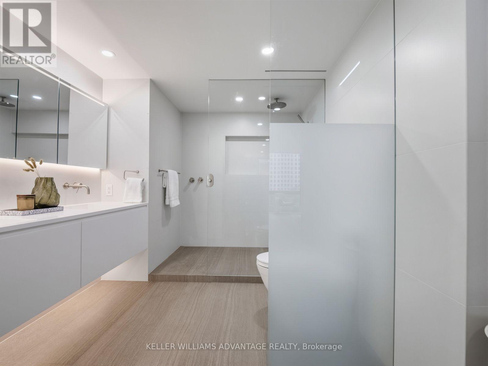 #1002 1166 BAY STREET - Image 26