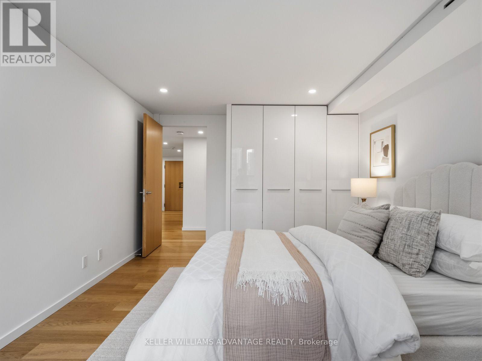#1002 1166 BAY STREET - Image 31