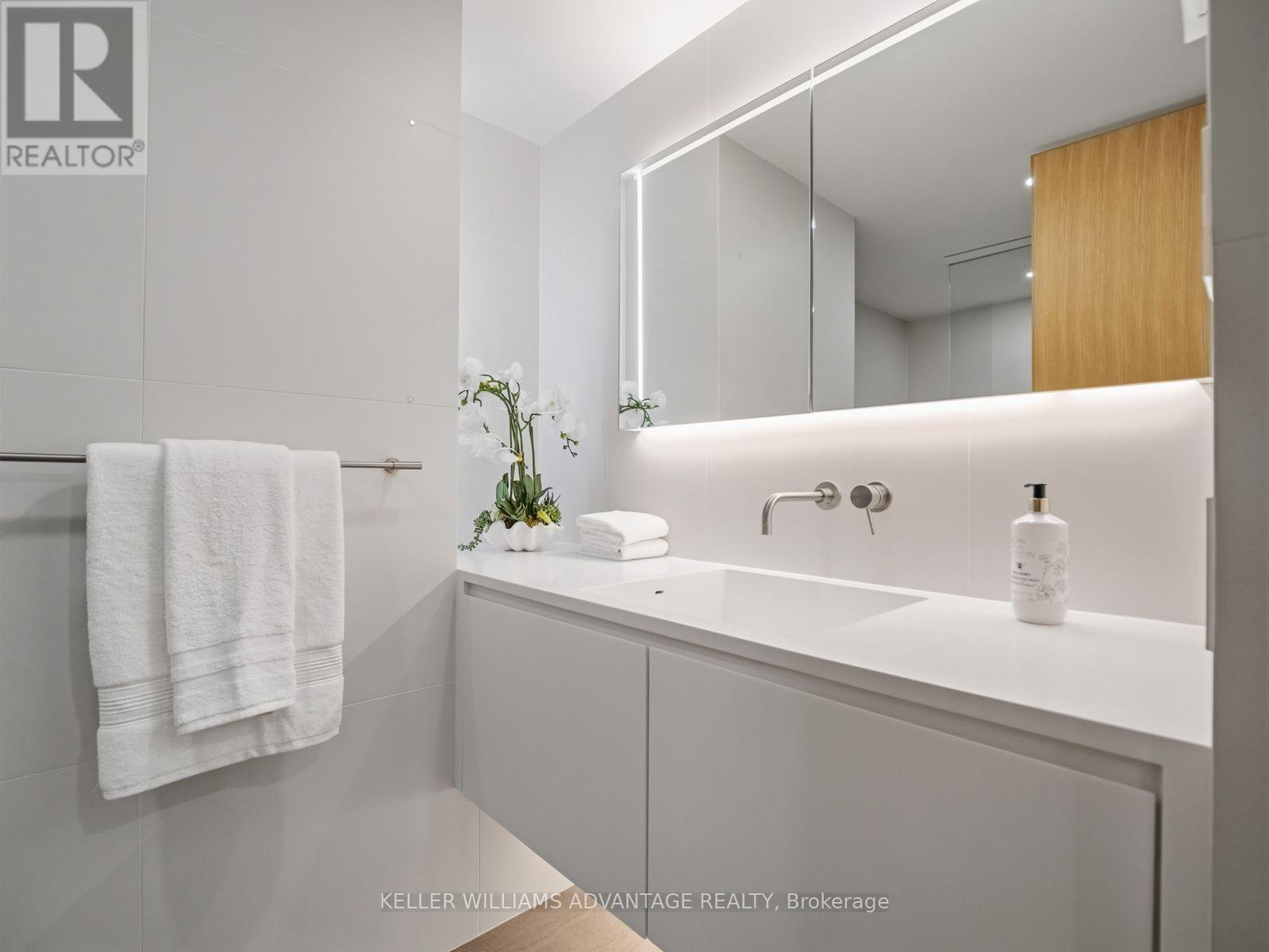 #1002 1166 BAY STREET - Image 34