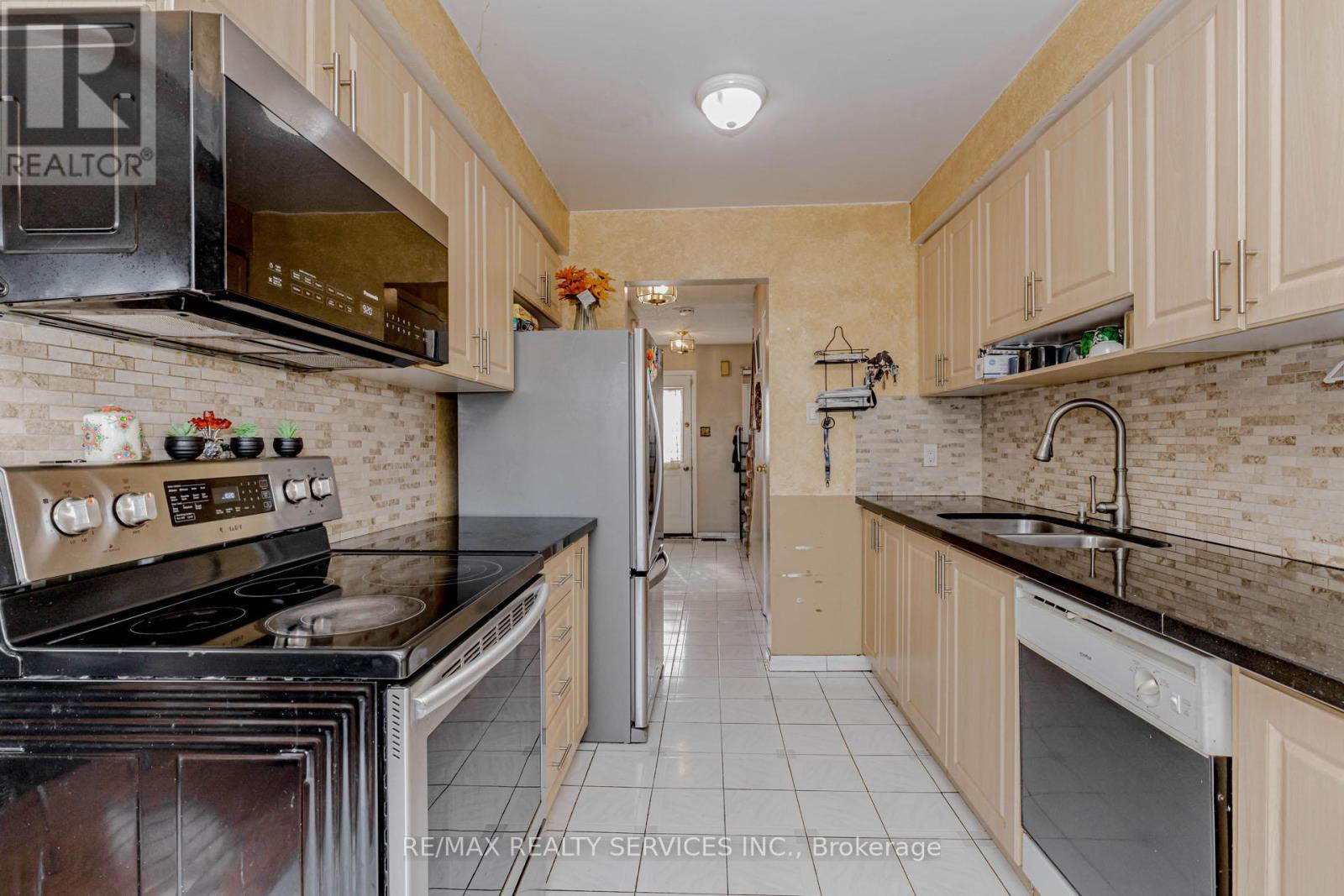 130 CUTTERS CRESCENT - 21
