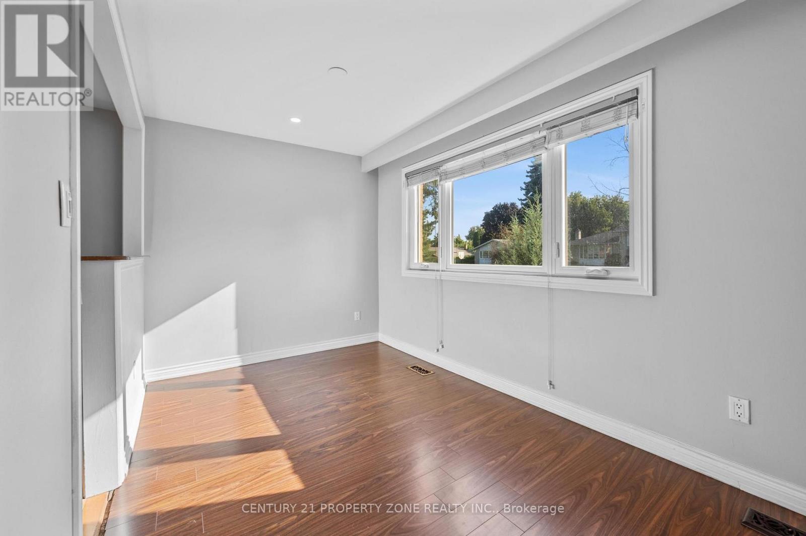 25 CHATSWORTH DRIVE - 10