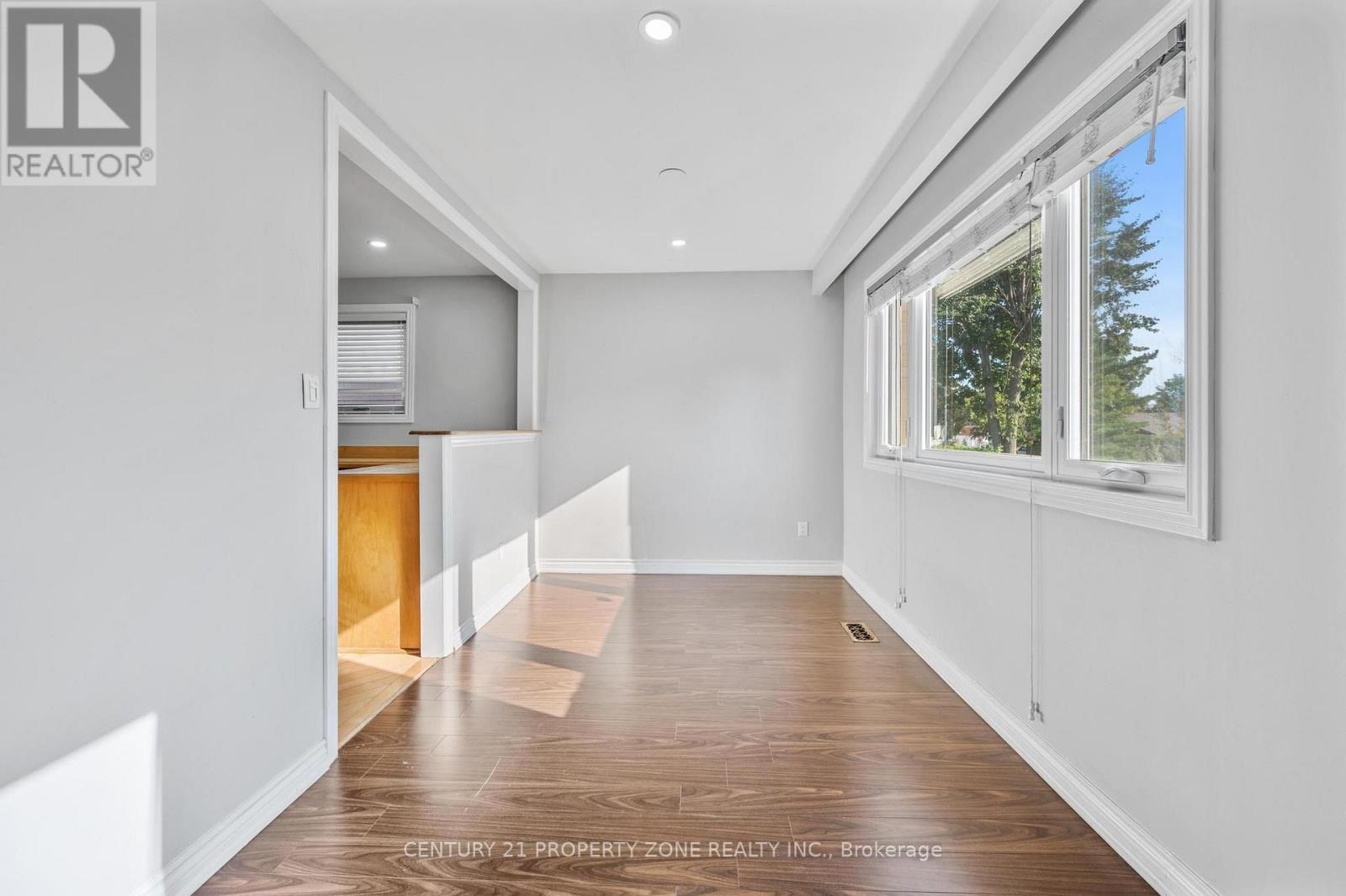 25 CHATSWORTH DRIVE - 11