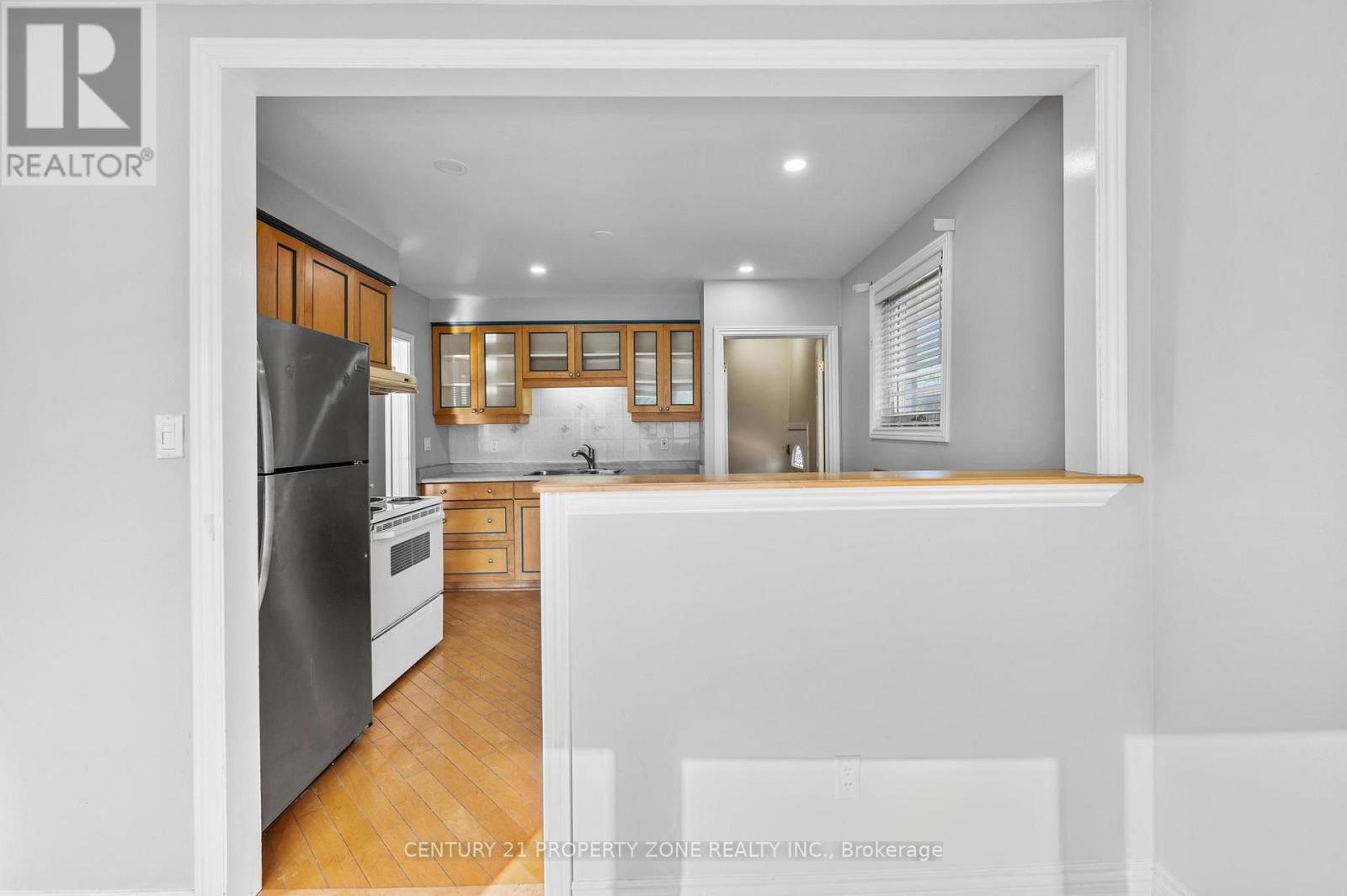 25 CHATSWORTH DRIVE - 13