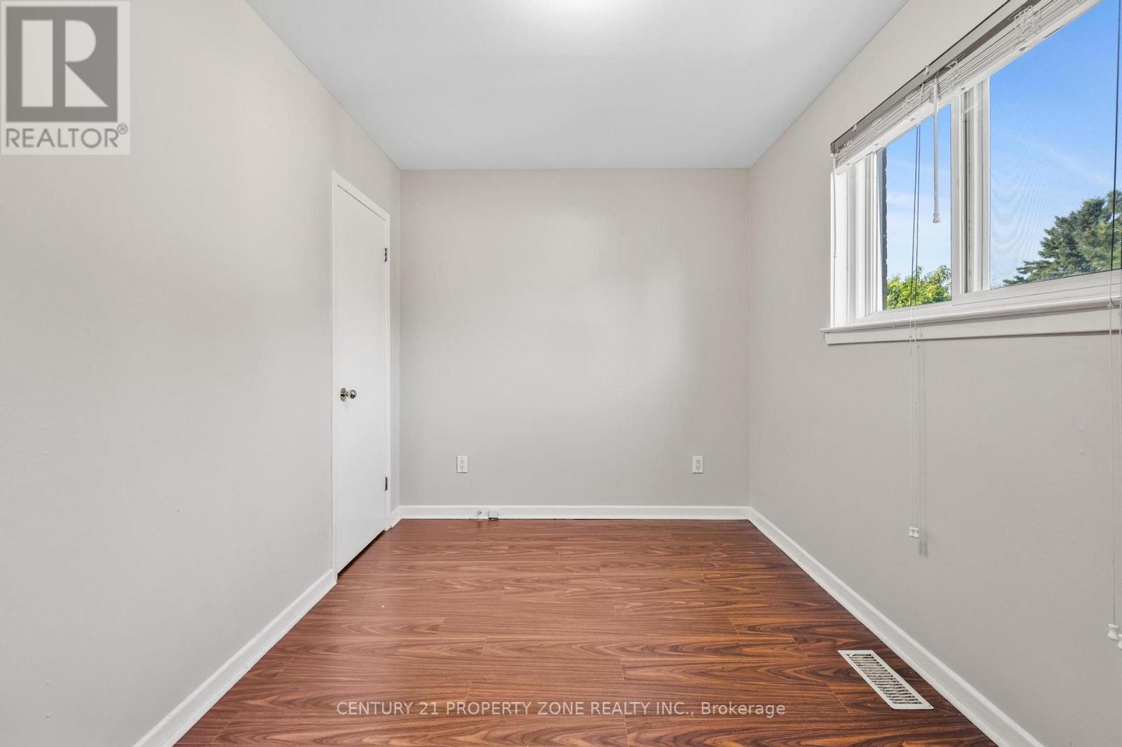 25 CHATSWORTH DRIVE - 25