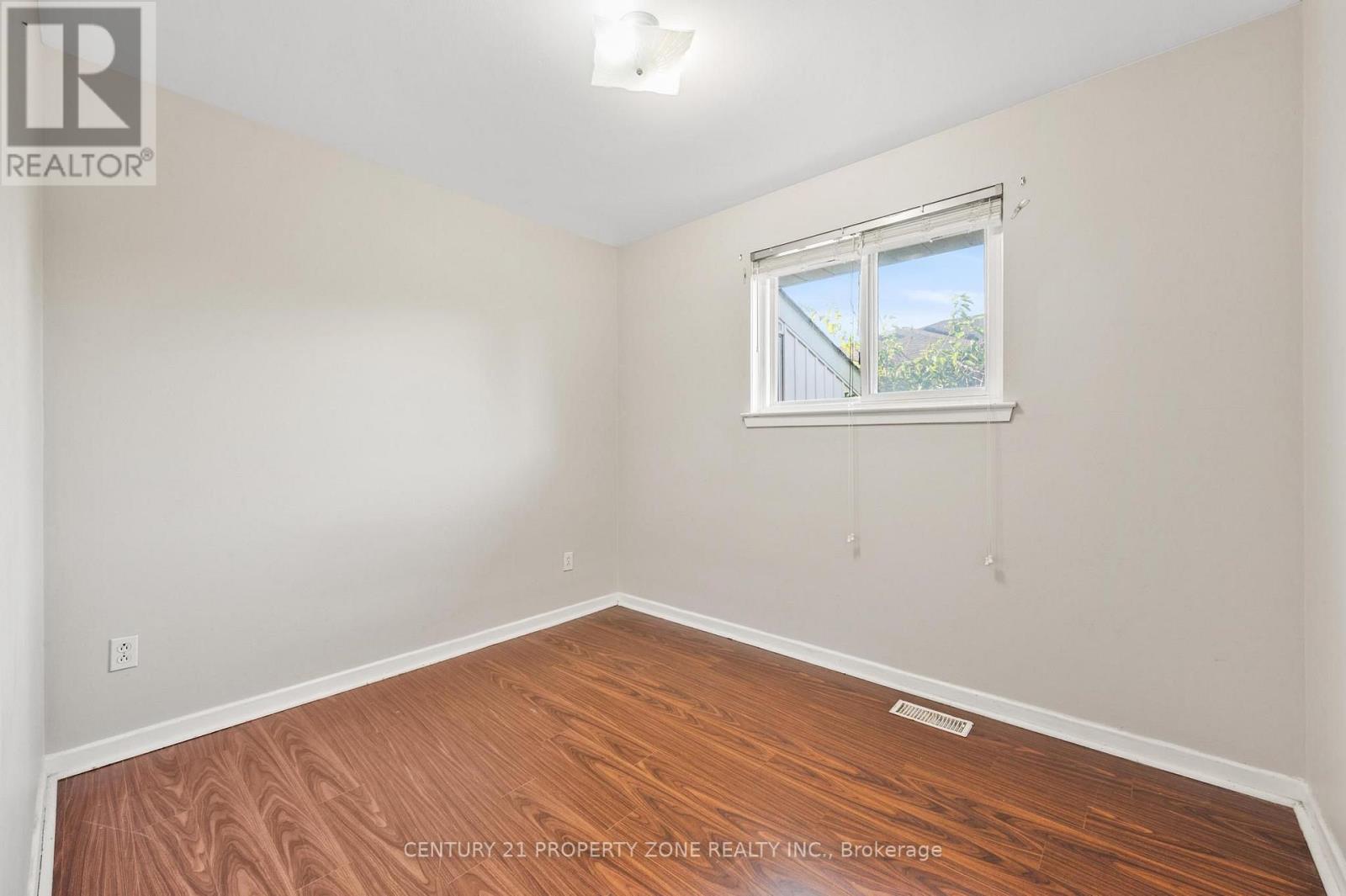 25 CHATSWORTH DRIVE - 26