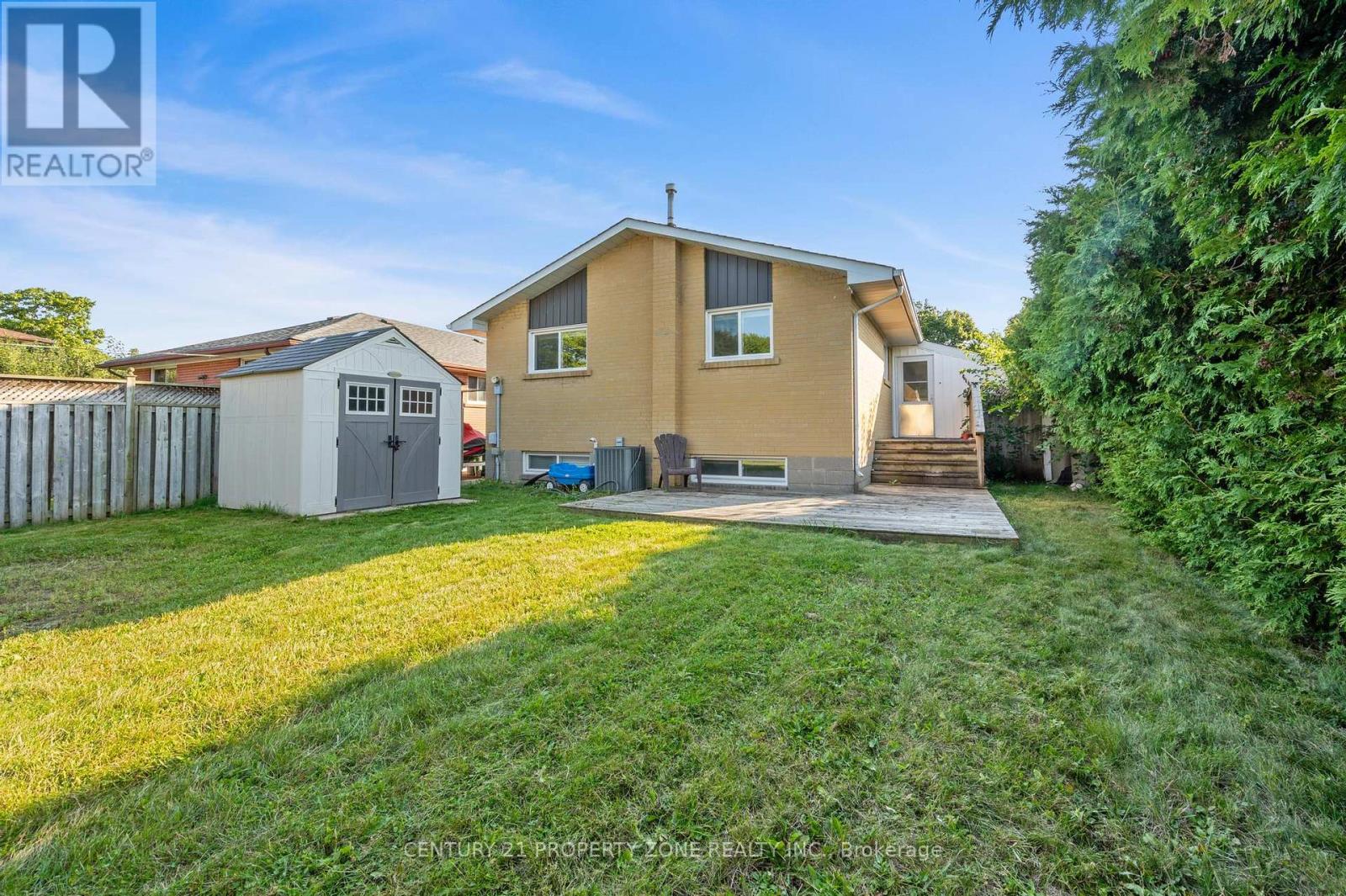 25 CHATSWORTH DRIVE - 46