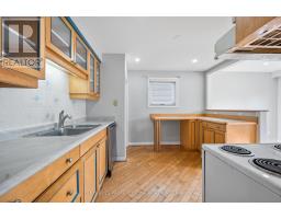 25 Chatsworth Drive, Brampton, ON L6X2L8 Photo 14