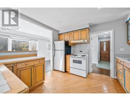 25 Chatsworth Drive, Brampton, ON L6X2L8 Photo 18