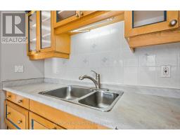 25 Chatsworth Drive, Brampton, ON L6X2L8 Photo 19
