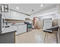 25 Chatsworth Drive, Brampton, ON L6X2L8 Photo 34