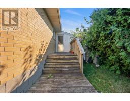 25 Chatsworth Drive, Brampton, ON L6X2L8 Photo 42