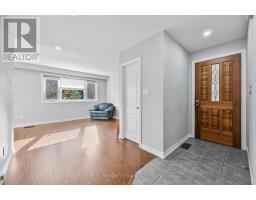 Bedroom 2 - 25 Chatsworth Drive, Brampton, ON L6X2L8 Photo 6