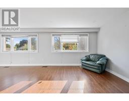Bedroom 3 - 25 Chatsworth Drive, Brampton, ON L6X2L8 Photo 7