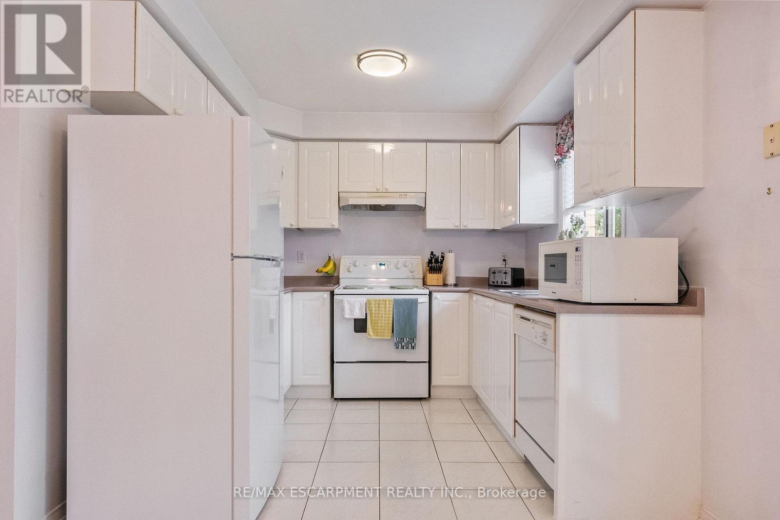 16 WHITEFACE CRESCENT - 11